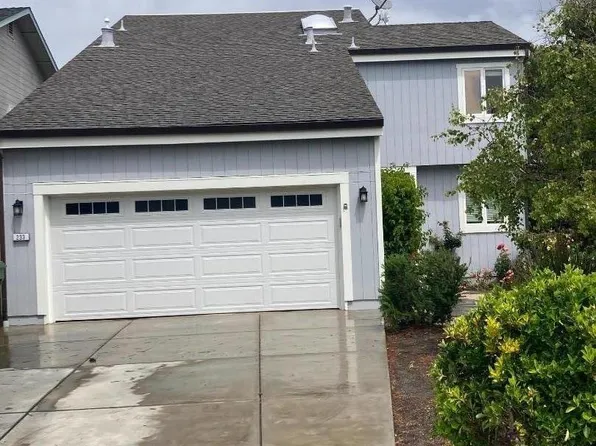 233 Central Ave, Half Moon Bay, CA 94019