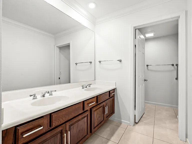 2700 E Panorama Dr #304 — Photo 17
