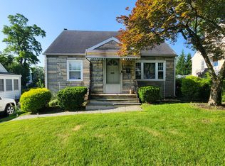 118 Johnson Ave, Mahwah, NJ 07430
