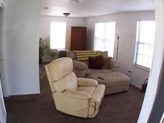 4th image of 5609 Wesconnett Blvd
