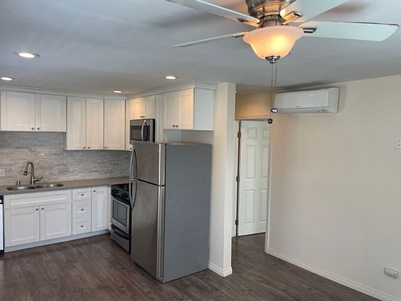 4th image of 3528-3532 36th St #3528
