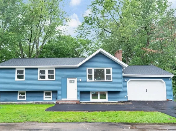 36 Poplar Rd, Brockton, MA 02301