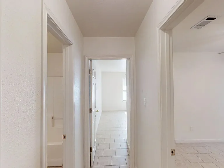 316 Cedar Ridge Dr #B — Photo 6