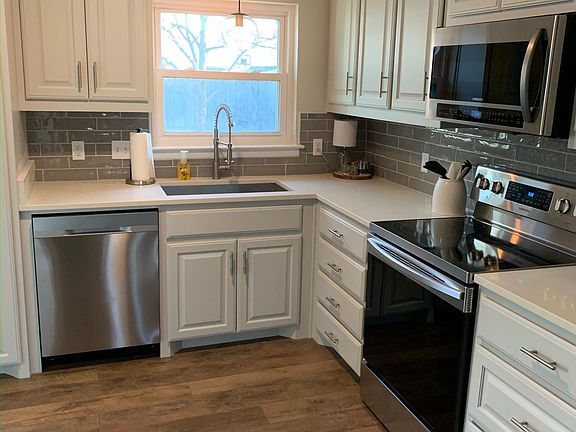 2nd image of 13876 Birchlawn Dr