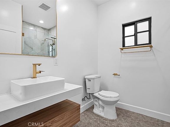 3rd image of 720 W Altadena Dr #7201/2