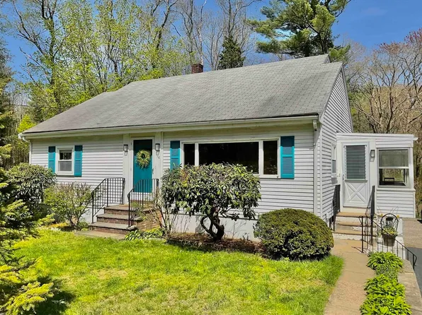 16 Bowker St, Norwell, MA 02061