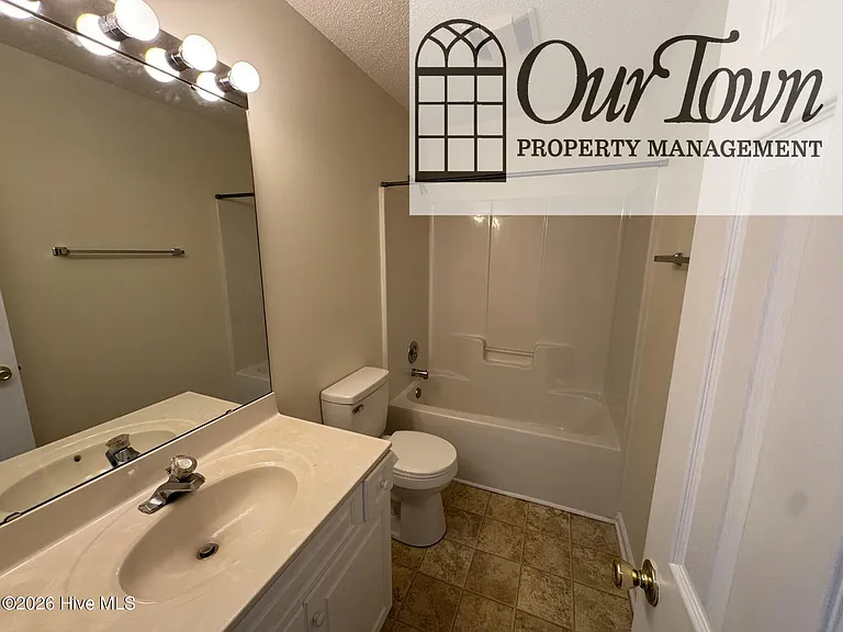 4207 Cypress Dr NW #A — Photo 10