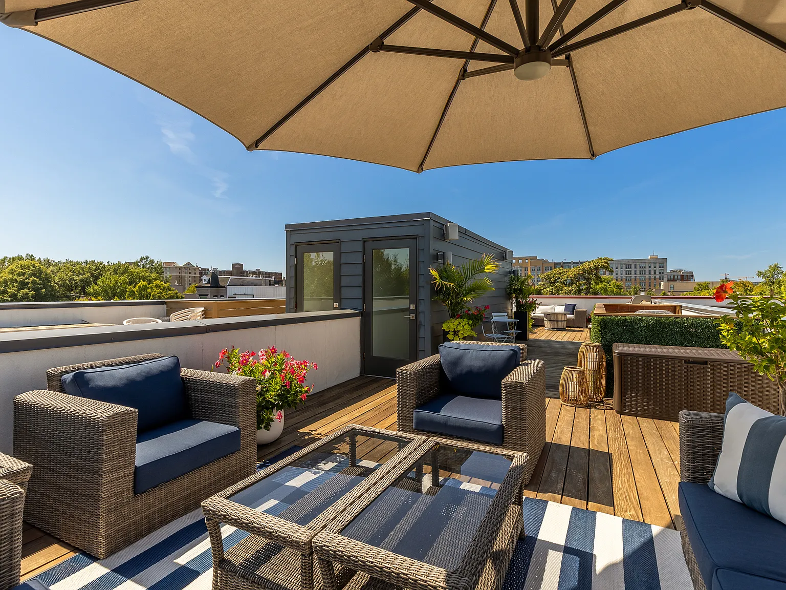 2 bed, 2.5 bath, 1847 sqft, $6,500 — Photo 1