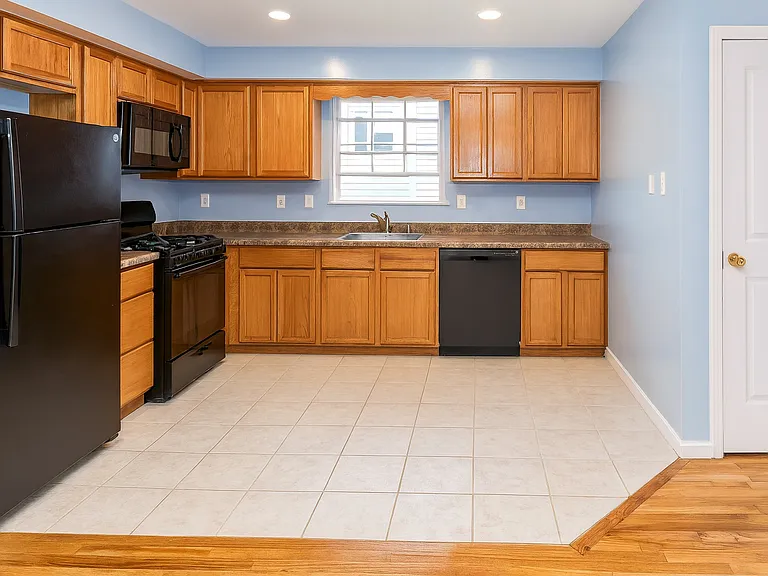 631 Hunterdon St #2 — Photo 6