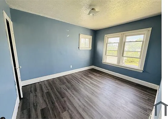 3 bed, $1,600 — Photo 4
