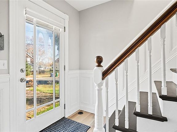 4th image of 102 Whitford St