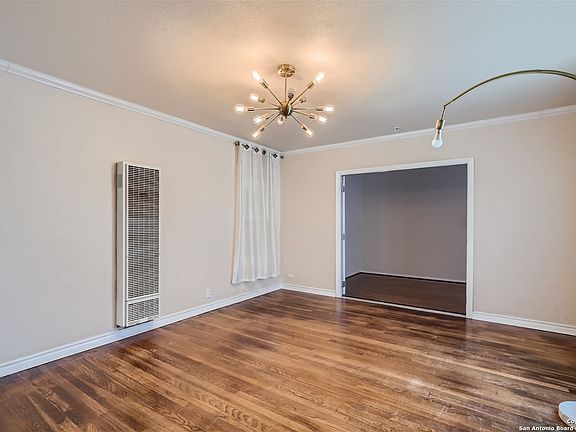 5th image of 106 Newport Dr