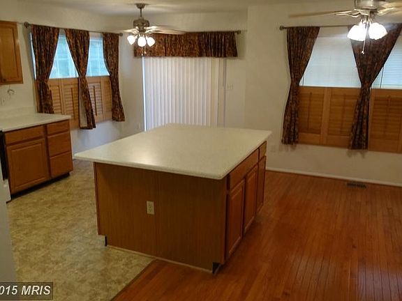 3rd image of 1835 Wigglesworth Way
