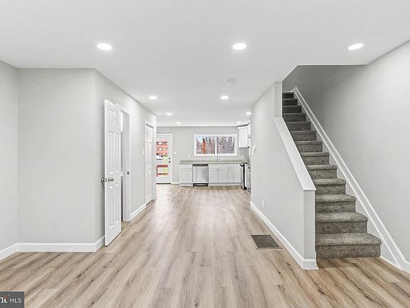 4th image of 1449 S 13th St