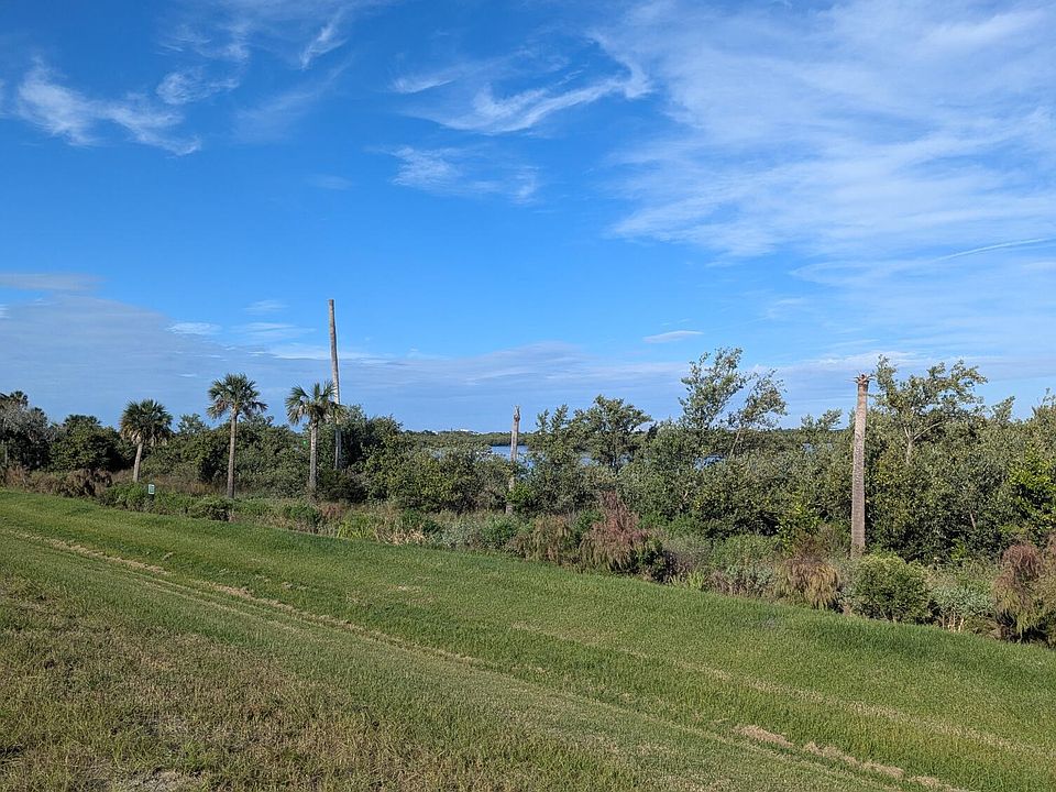 2nd image of 64 CORONADO Road