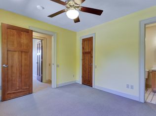 587 5th St, Lake Oswego, OR 97034