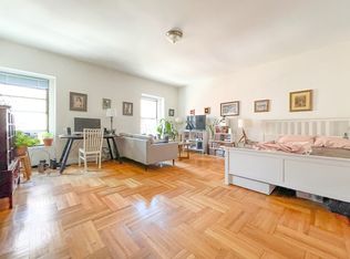 200 E 26th St APT 4, New York, NY 10010