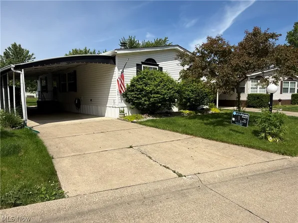 27202 Cook Rd Unit 132, Olmsted Twp, OH 44138