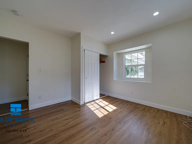 6182 Yolanda Ave — Photo 7