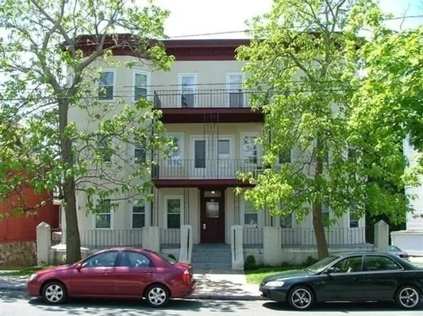 100 Quincy Ave APT 5, Winthrop, MA 02152