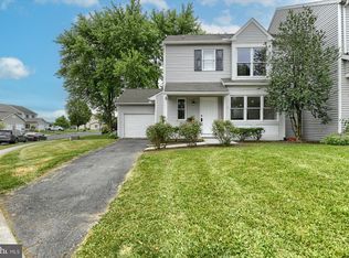 17 Nottingham Dr, Mechanicsburg, PA