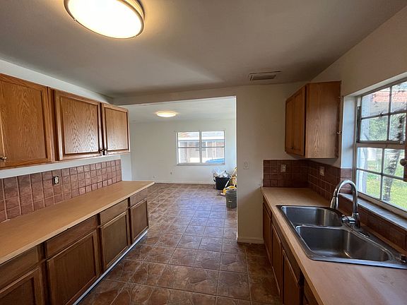 3rd image of 2714 Hempstead Dr
