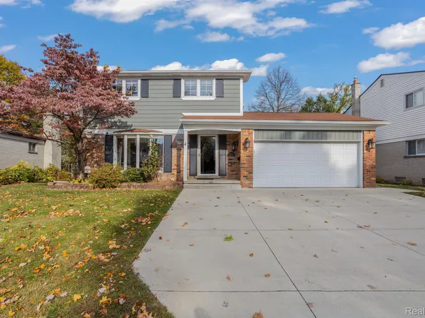 4335 Burssens Dr, Warren, MI 48092