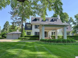 401 Fairacres Rd, Omaha, NE 68132