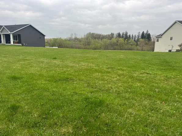 952 3rd St, Wanamingo, MN 55983
