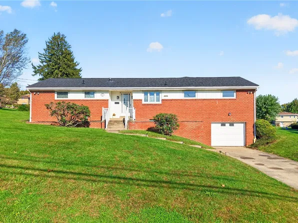801 Gladden Rd, Canonsburg, PA 15317