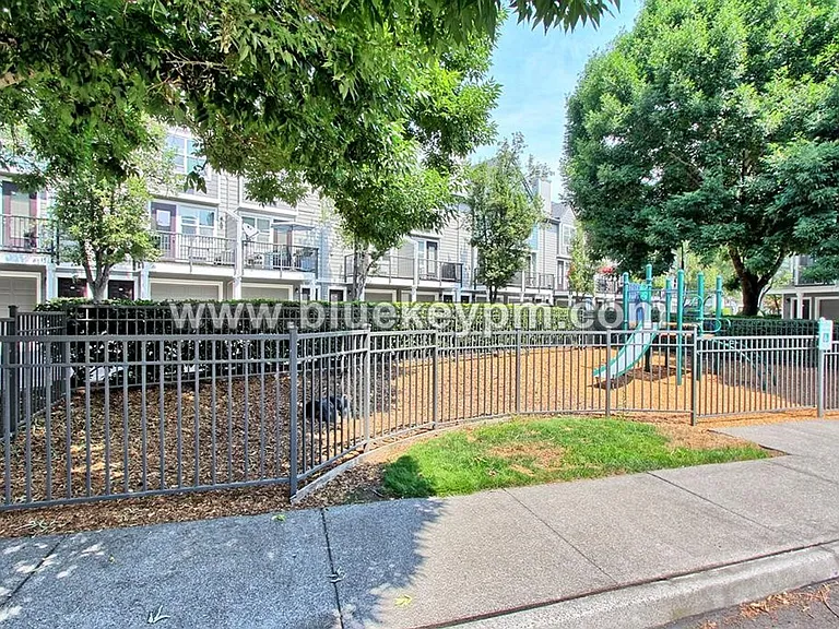1712 SE Cutter Ln — Photo 11