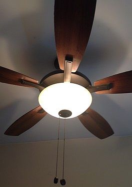 4th image of 2763 Crescent St APT 3F