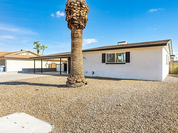 3rd image of 1837 E Alameda Dr