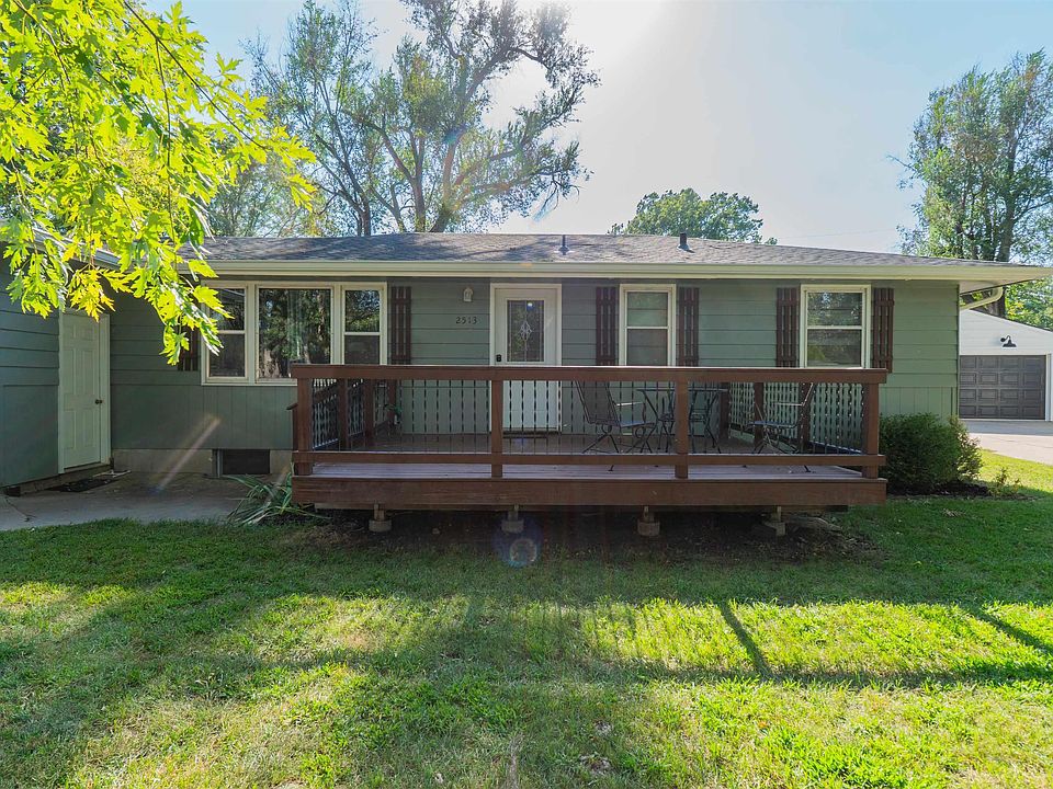 1st image of 2513 Church Cir