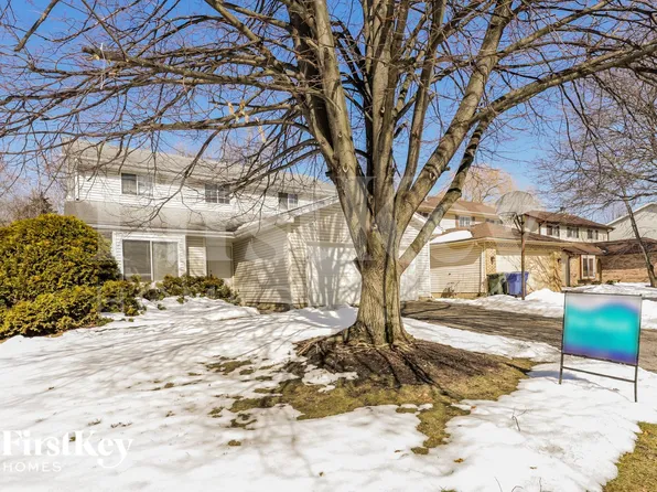 1143 Greensfield Dr, Naperville, IL 60563