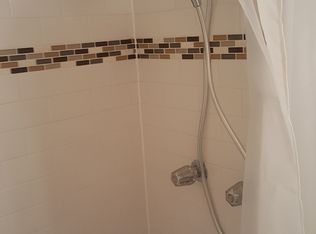 2214 Castle Rock Sq APT 2B, Reston, VA 20191