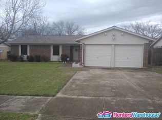 200 Julie Dr, Crowley, TX 76036