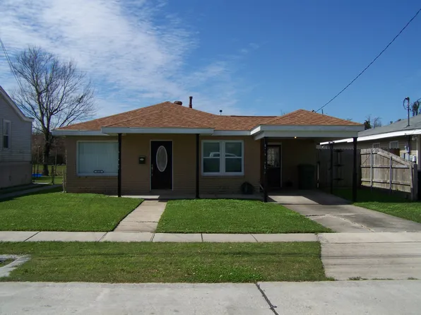 3028 Hero Dr, Gretna, LA 70053