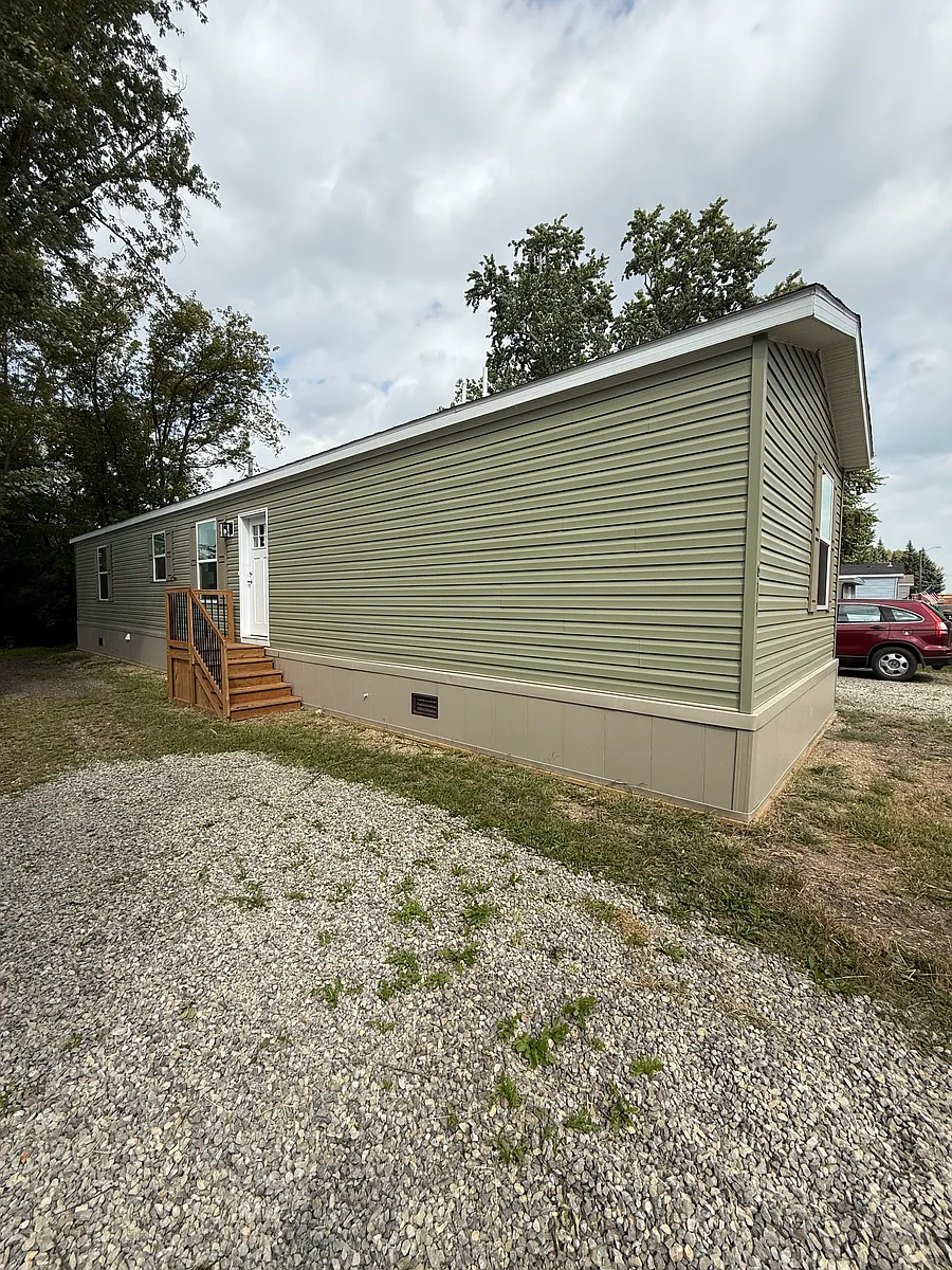 Building Photo - 605 Larimore Cir