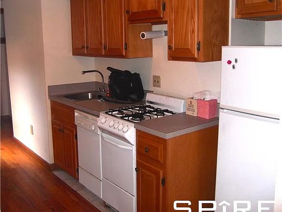 2nd image of 491 Columbus Ave APT 4R