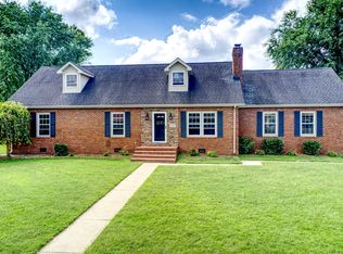 2227 Eastview Dr, Murfreesboro, TN 37128