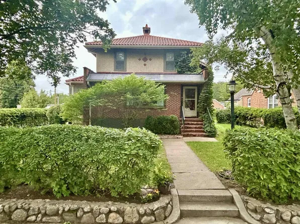 1001 Douglas Ave, Yankton, SD 57078