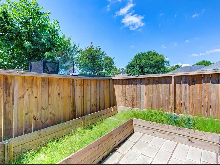 18919 Squirrel Oaks Dr — Photo 39