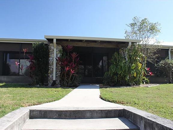 3rd image of 1402 Flamingo Dr