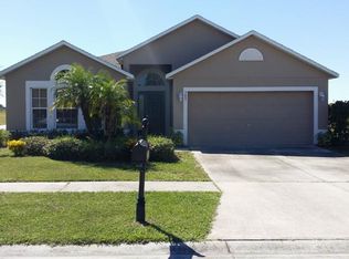 303 Squires Grove Dr, Winter Haven, FL 33880