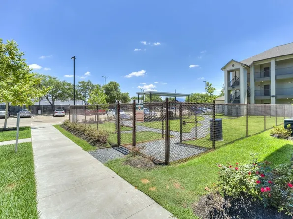 Oaks at Wayside Apartments