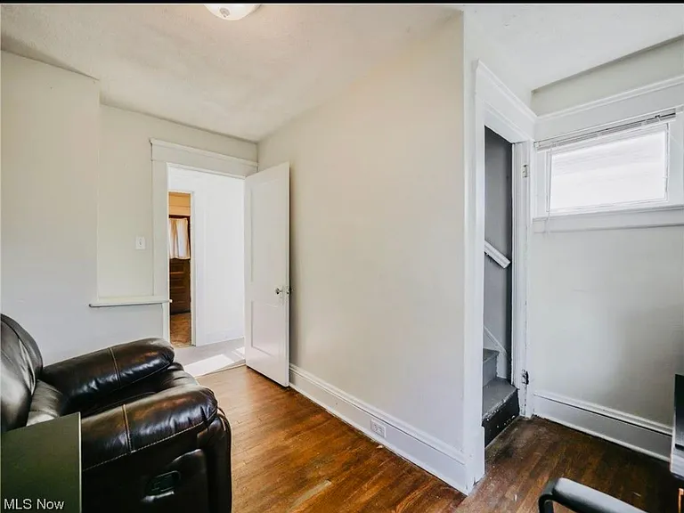 1347 Fry Ave — Photo 25