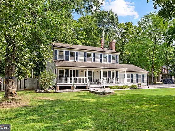 4th image of 1211 Richmond Dr