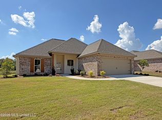 150 Stapleton Dr, Canton, MS 39046