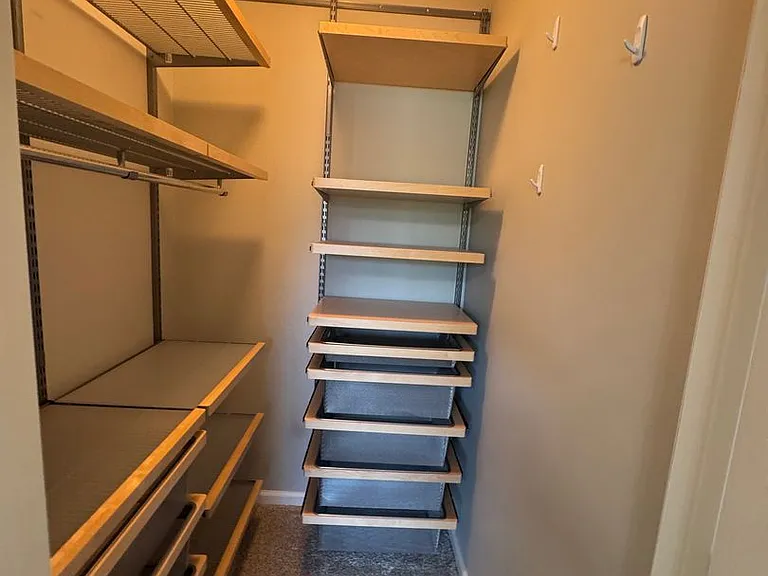 1239 California Dr — Photo 15